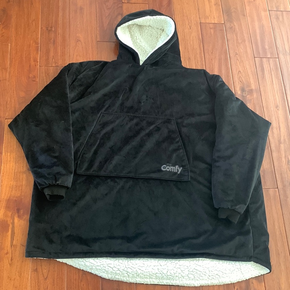 The Comfy The Original Blanket Sweatshirt One Size Unisex Black Oversized